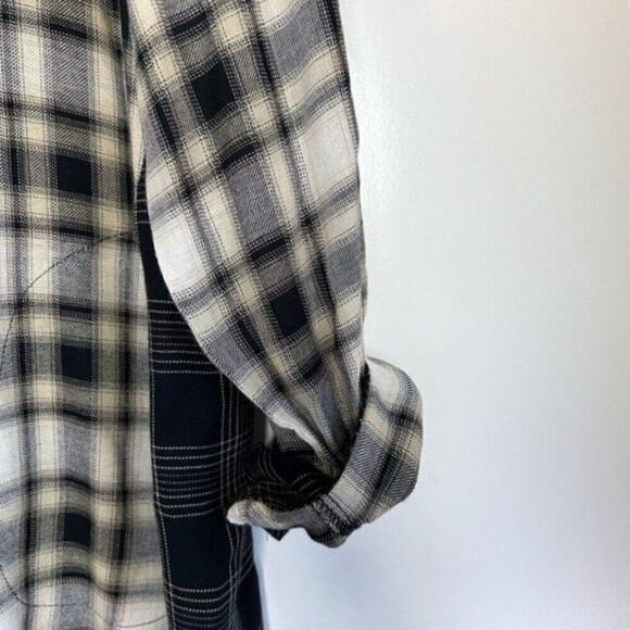 Susan Graver Loose Fit Button Up Yarn Dyed Plaid Oversized Collared Top POCKETS! - Picture 5 of 8